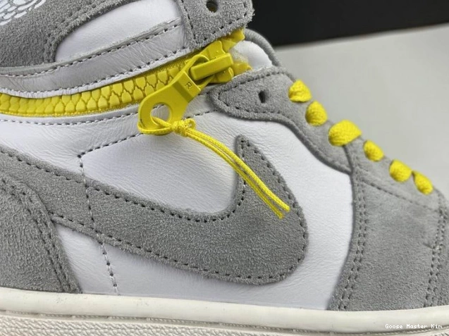 Air Switch CW6576-100 Smoke High 1 Jordan Light 0528